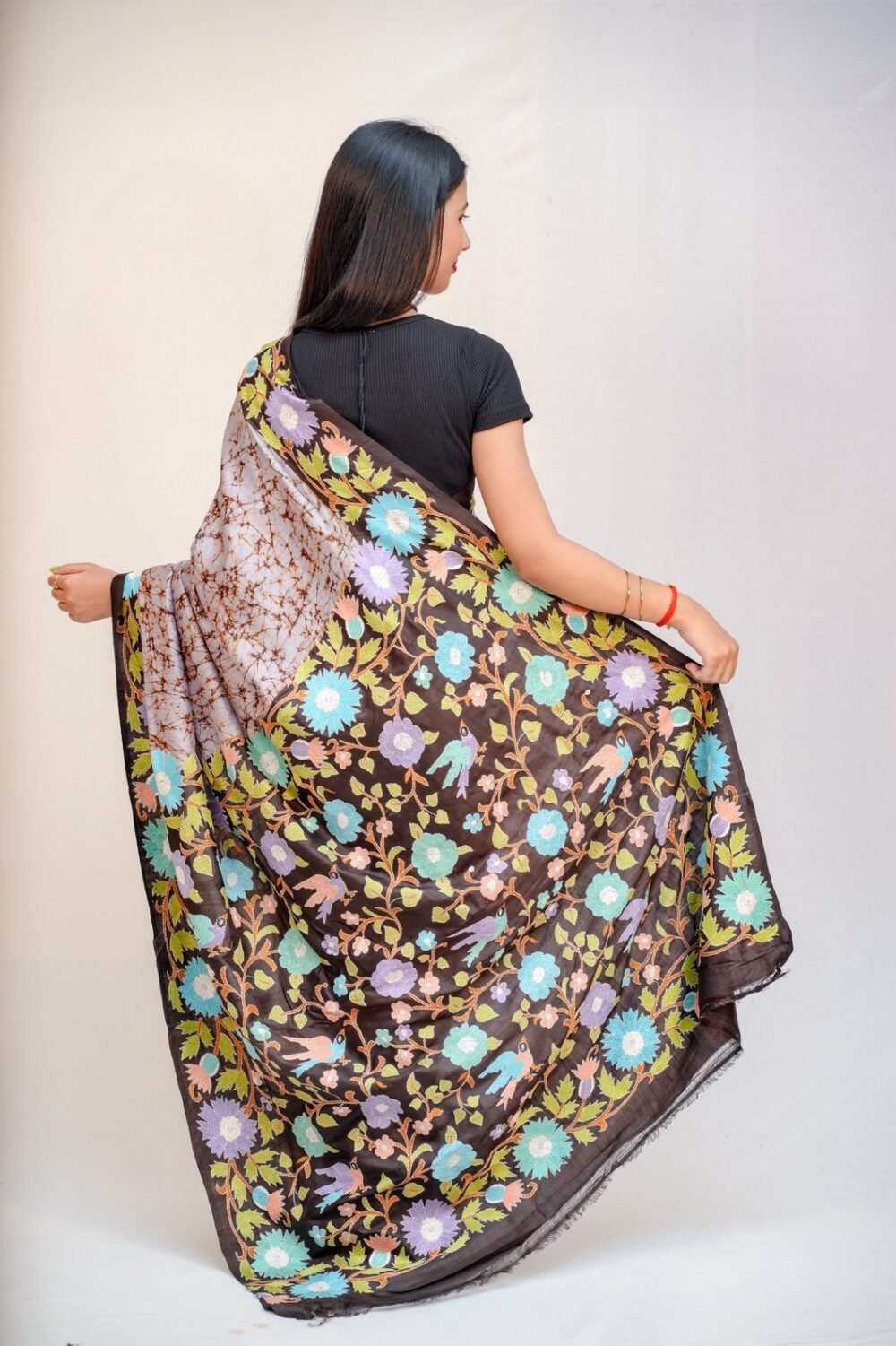 Katan silk with gujrati work Saree - Image 3