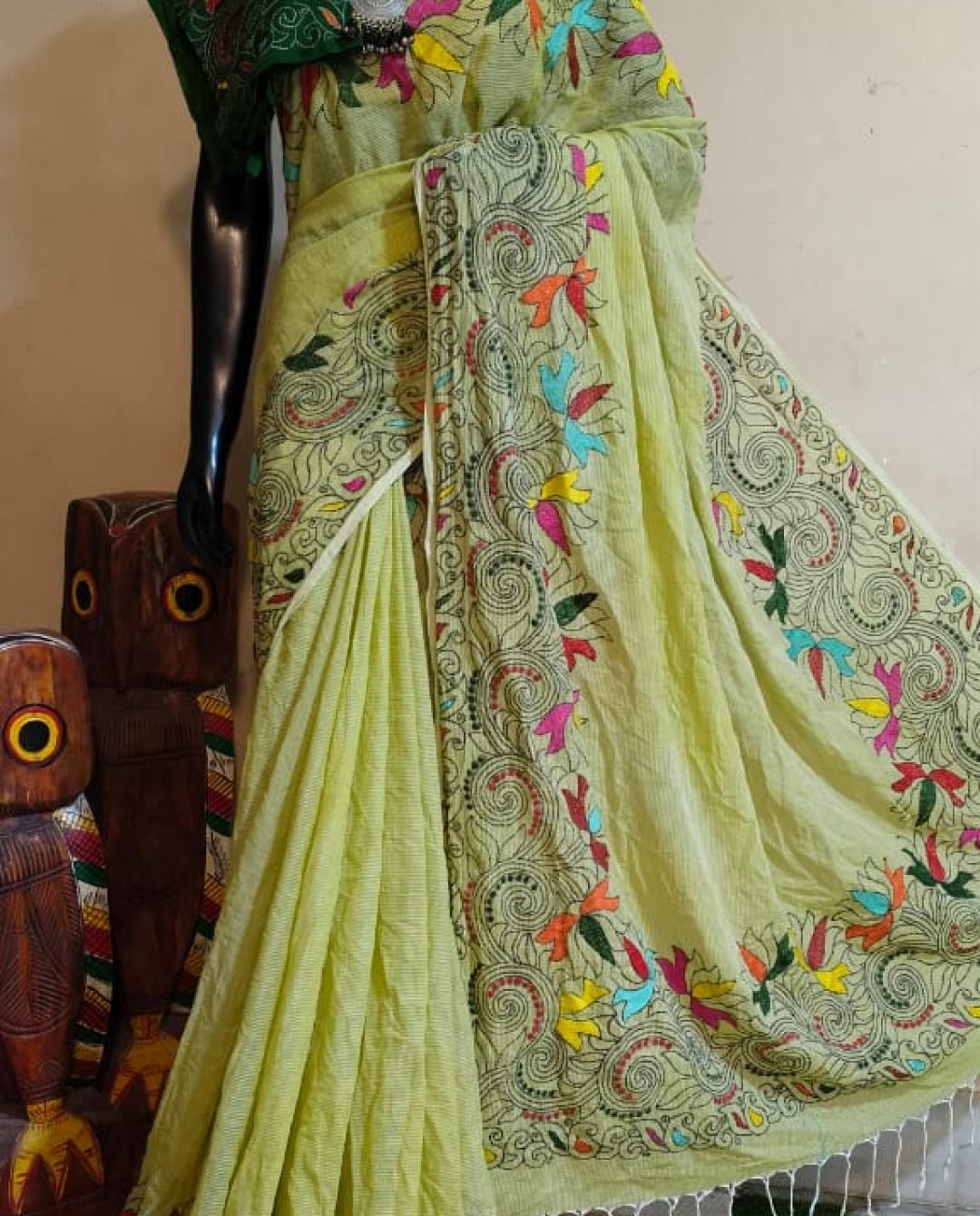 Experience artistry in every weave — Handloom Cotton Kantha Saree handcrafted by skilled artisans of Neelam Creation.